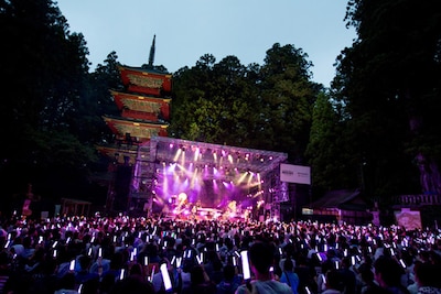 和楽器バンド「日光東照宮御鎮座四百年記念Special Concert」の様子。（写真提供：エイベックス）