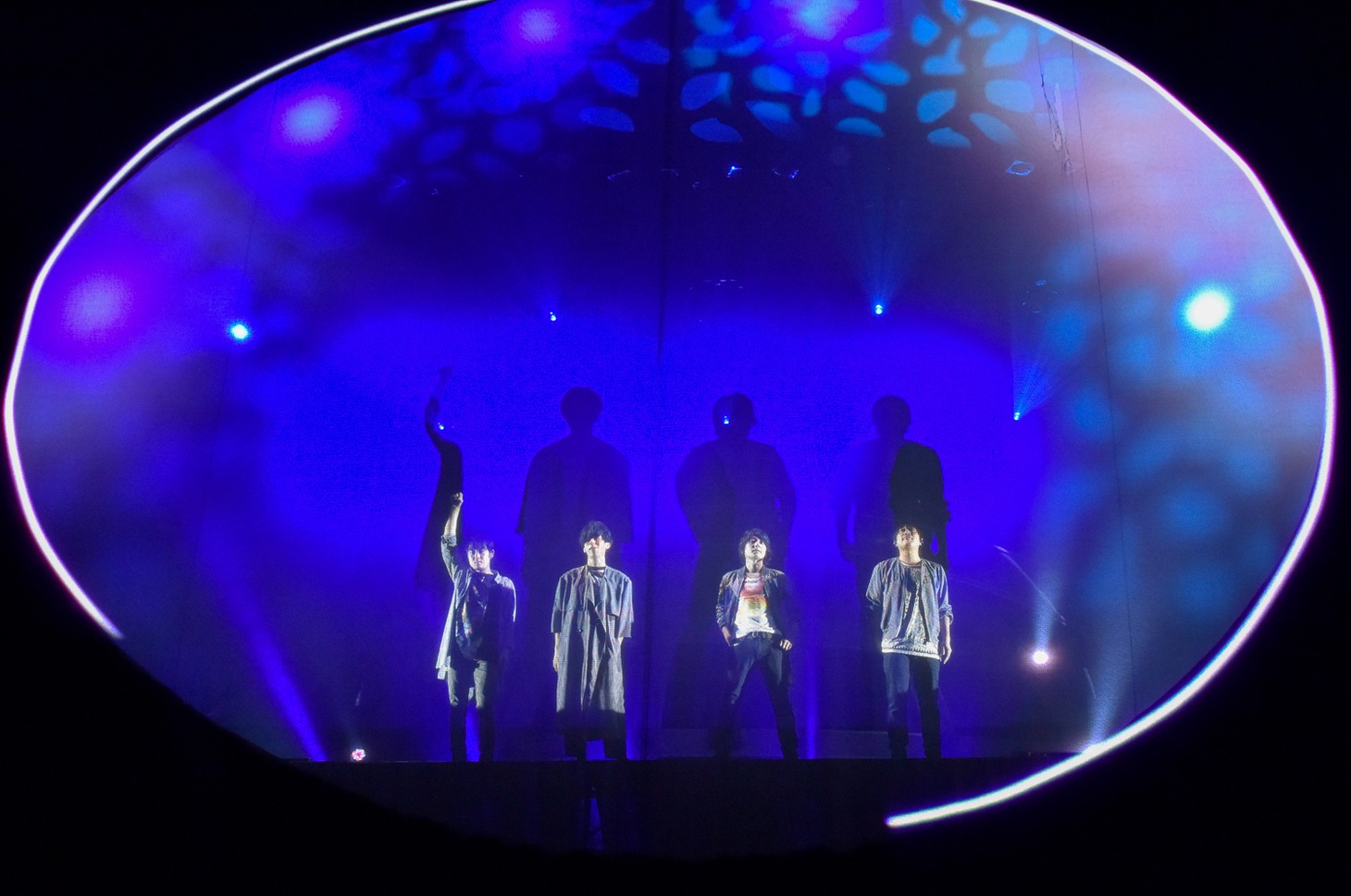 flumpool「flumpool 7th tour 2016『WHAT ABOUT EGGS?』」東京・東京国際フォーラム ホールA公演の様子。（撮影：古渓一道）