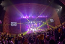 flumpool「flumpool 7th tour 2016『WHAT ABOUT EGGS?』」東京・東京国際フォーラム ホールA公演の様子。（撮影：古渓一道）