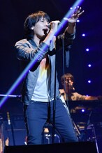 山村隆太（Vo, G）（撮影：古渓一道）