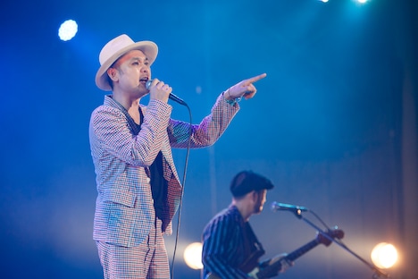 FLYING KIDS（写真提供：フォーライフミュージックエンタテイメント）