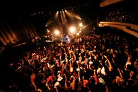 アカシックの東京・東京キネマ倶楽部公演の様子。（撮影：ハヤシサトル）