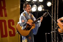 井上苑子（写真提供：EMI Records）