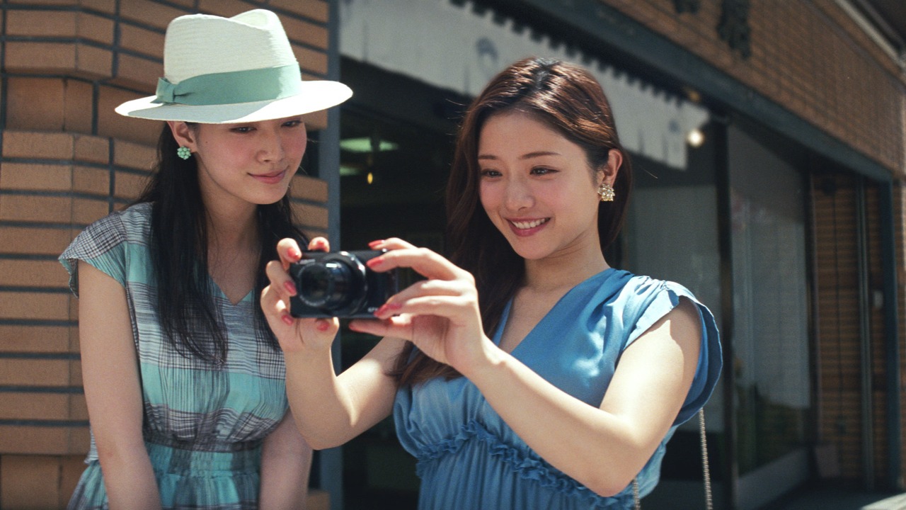 東京メトロCM「麻布十番 手づくりに惚れる」篇のワンシーン。