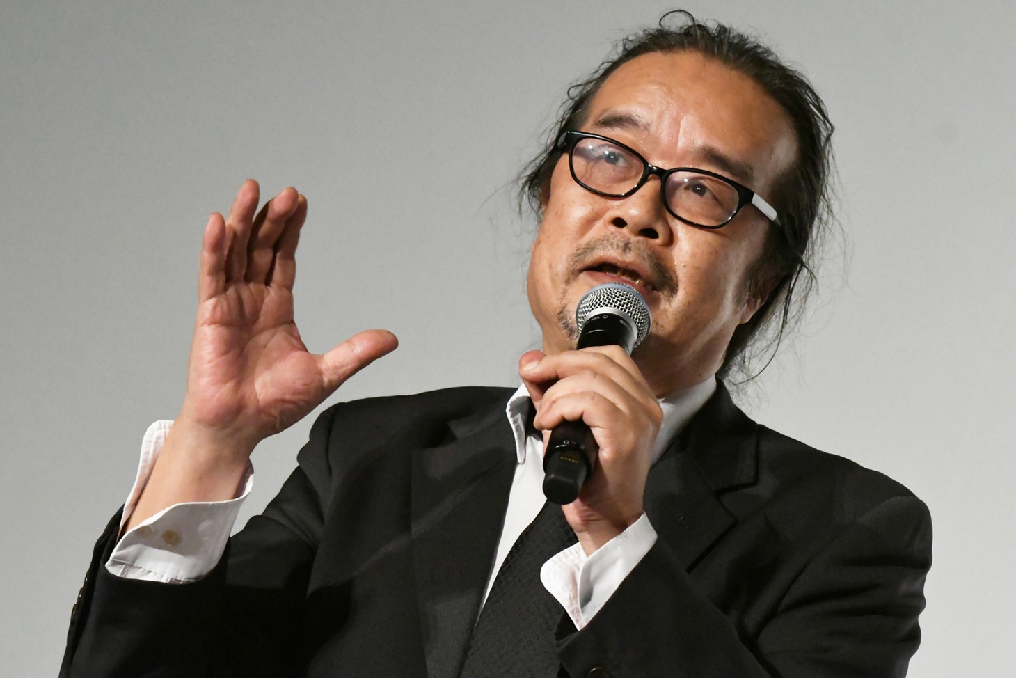 石原真