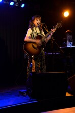 瀬川あやか（提供：ポニーキャニオン）