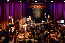 「American Express InterFM897 × COTTON CLUB THE ROOTS OF MUSIC Vol. 3 BENI」の様子。 （撮影：高田梓）
