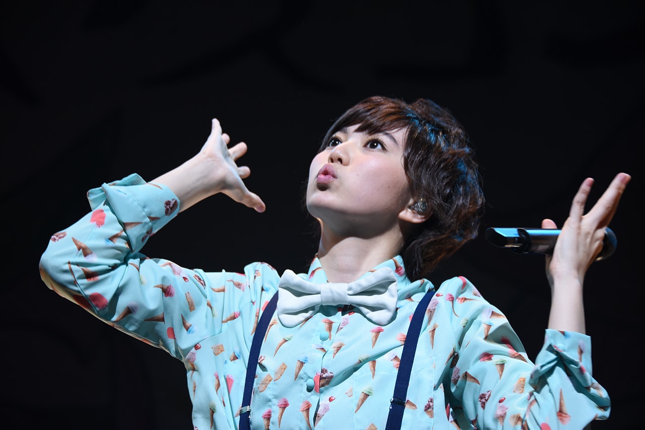 エビ中安本彩花ソロ生誕祭でそっくりさんと対面、父のギターで