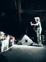 平井大（写真提供：エイベックス・ミュージック・クリエイティヴ）