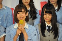 渡邉理佐と菅井友香。