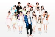 青SHUN学園。前列中央がSHUN