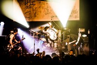 BLUE ENCOUNT（撮影：浜野カズシ）