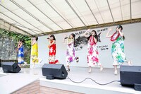 ばってん少女隊「デビュー1周年記念ライヴ『そしてだざエフ！！～気付いたら結成1周年過ぎちゃってました大会～』」の様子。（撮影：SAMURAI 濱本英介）