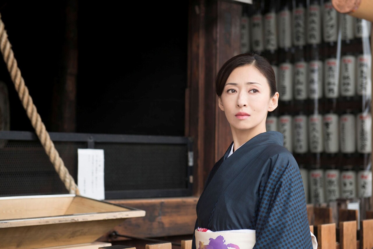 新山詩織、松雪泰子主演映画エンディングで中島みゆき「糸」をカバー