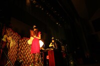 東京・雷5656会館で行われた「チャラン・ポ・ランタンと愉快なカンカンバルカン ツアー2016-17“大衆音楽の手引き”」千秋楽公演の様子。