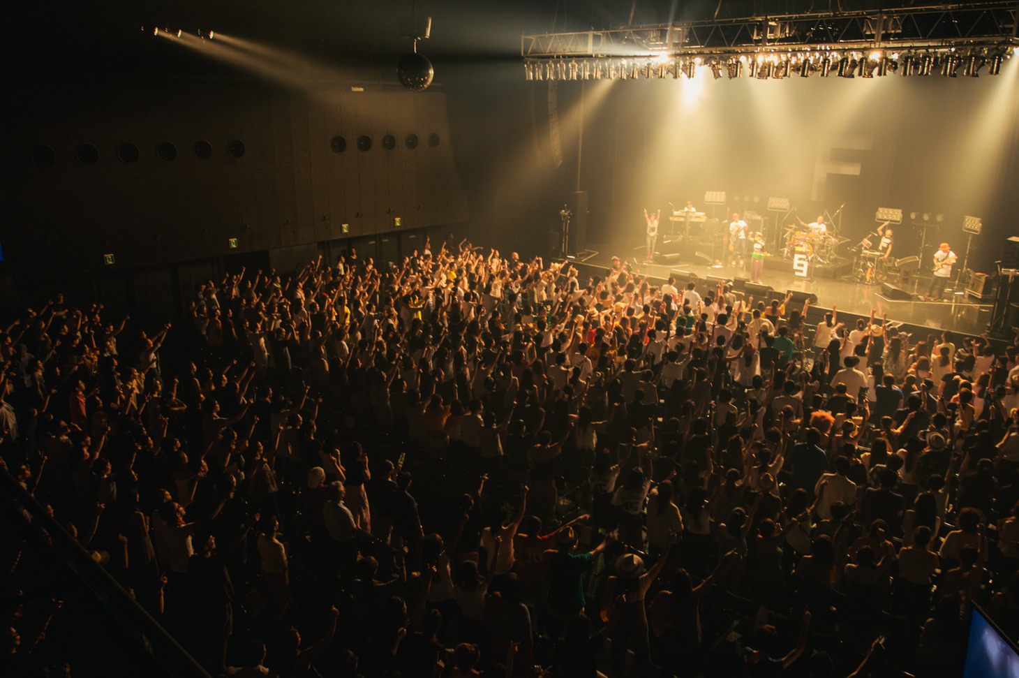 「PUSHIM LIVE TOUR 2016 "F"」Zepp DiverCity TOKYO公演の様子。 （Photo by cherry chill will）