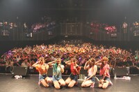 赤坂BLITZワンマンライブの様子。（撮影：岩切大介）