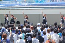 i☆Risニューシングル発売イベントの様子。（Photo by KOSUKE USHIZIMA）