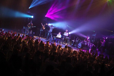 「さかいゆう TOUR2016 "4YU"」東京・昭和女子大学人見記念講堂公演の様子。