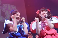 左から相原まり、高橋優里花。