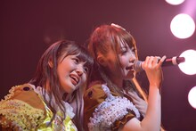 左から田尻あやめ、長谷川愛里。