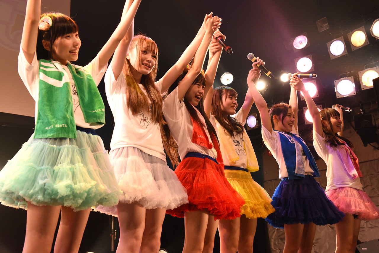 「乙女新党 第二幕・最終章 ～旅立ちのうた～」の様子。