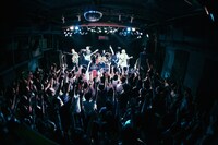 「2nd ミニアルバム『八面楚歌』発売記念 ReVision of Sence vs 既読GENJI ～ミッションクリアでチケット代タダ～」東京・渋谷 RUIDO K2公演の様子。（Photo by Shingo Tamai）