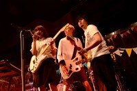 lovefilm（撮影：半田安政[Showcase]）