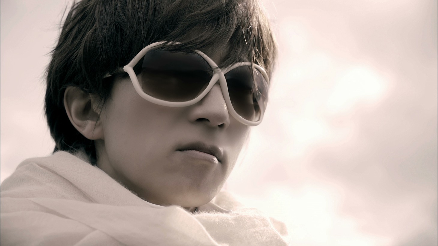 TETSUYA「Make a Wish」ミュージックビデオのワンシーン。
