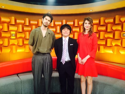 左から平井堅、バカリズム、マギー。 (c)日本テレビ