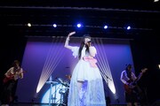 村川梨衣「Rietion Session LIVE PARTY!!」の様子。（写真提供：日本コロムビア）