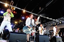 東京スカパラダイスオーケストラ feat. Ken Yokoyama（撮影：みやざきまゆみ）