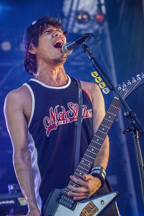 TAKUMA（Vo, G  / 10-FEET）（Photo by HayachiN）