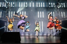 i☆Ris結成4周年記念イベント「foooour」の様子。（Photo by hajime kamiiisaka）