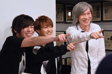 左からGero、ユーキ（超特急）、冨士川祐輔監督。