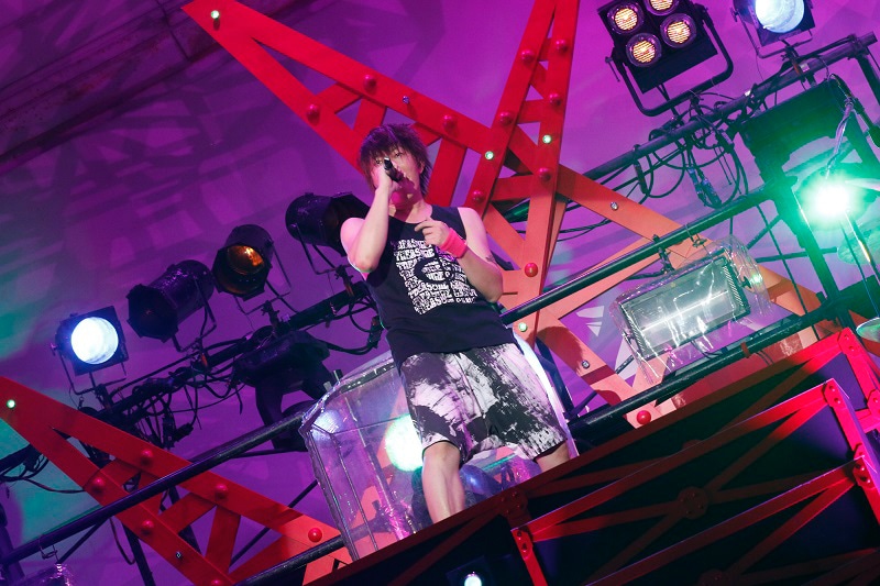 KISHOW（Vo）（写真提供：ランティス）