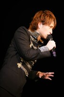 横山善之（撮影：鶴田健吾、今泉啓[studioKite]）