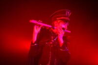 皇坂明希（撮影：鶴田健吾、今泉啓[studioKite]）