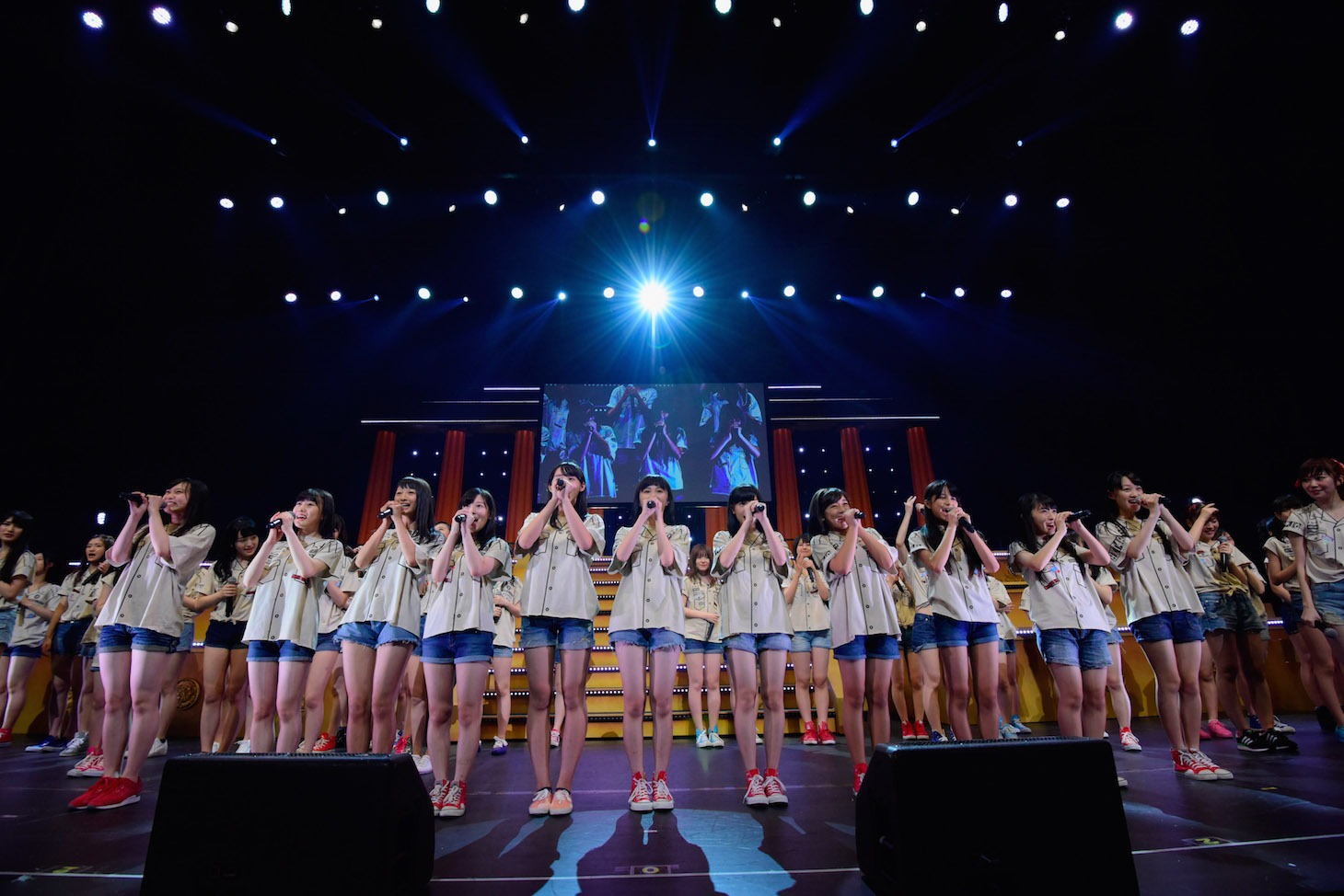 HKT48 (c)AKS