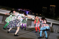 ロッカジャポニカのライブの様子。（写真提供：EVIL LINE RECORDS）