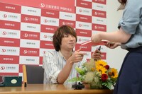 サイン会の様子。