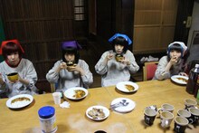 ゆるめるモ！「サマーボカン」MV撮影時の様子。