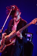 村田シゲ(B)(撮影:柴田恵理)