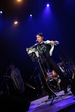 田島貴男（Vo, G）（撮影：柴田恵理）