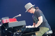 冨田謙(Key)(撮影:柴田恵理)