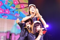 あゆみくりかまき「ボクらの熊魂2016～ここで一句！『東名阪 仙台広島 まわるんやぁ』～」最終公演の様子。