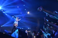 あゆみくりかまき「ボクらの熊魂2016～ここで一句！『東名阪 仙台広島 まわるんやぁ』～」最終公演の様子。