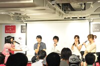 左から、ぱいぱいでか美、鳥居真道、吉田靖直、小島みなみ、紗倉まな。