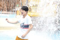 ユースケによるMCパート収録の様子。