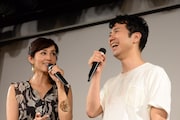 左から早見優、藤井隆。